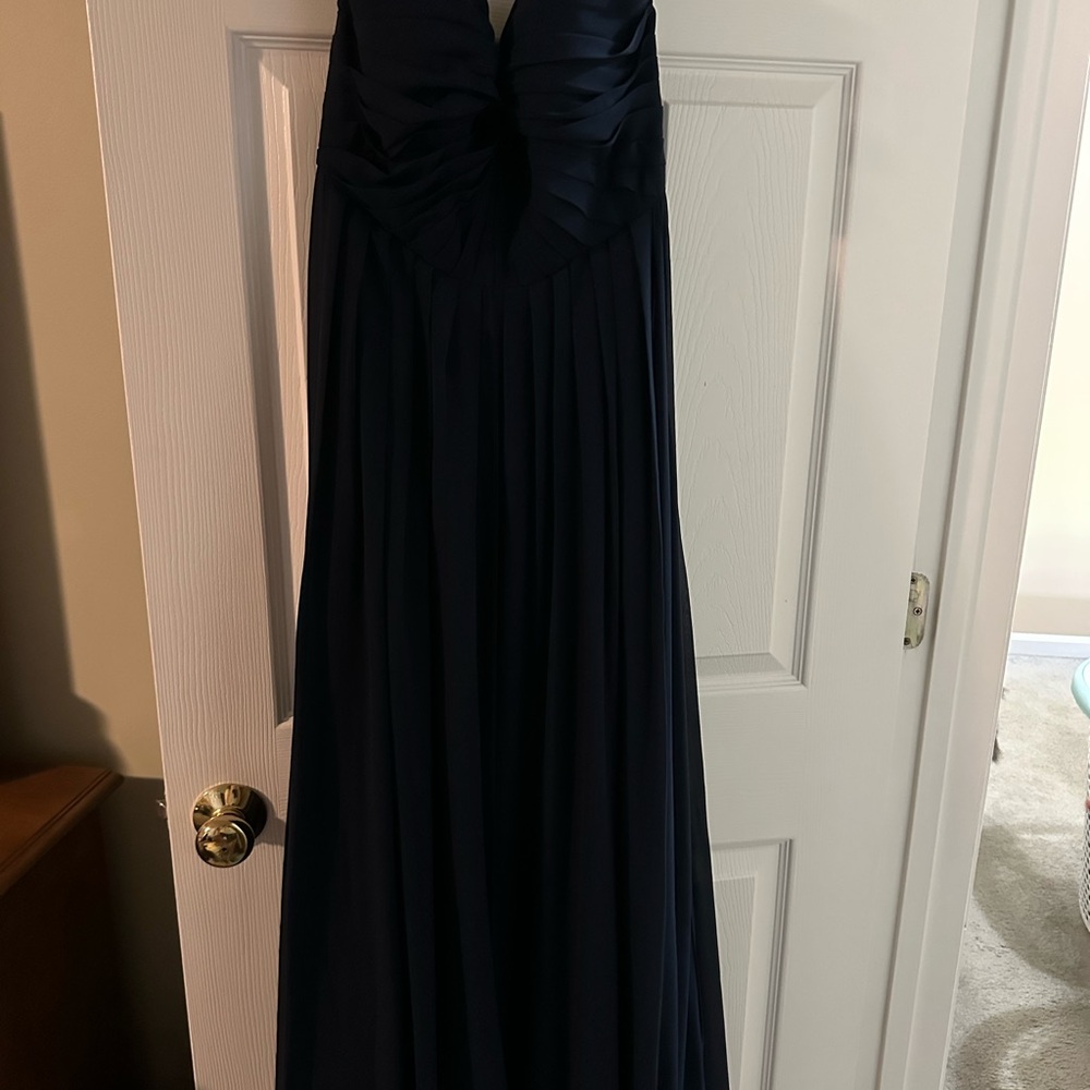Elegant Navy Blue Evening Gown